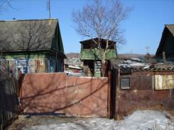 Срочно продам дом в Шкотово. Улица Красноармейская 7, р-н Шкотово, площадь дома 52 кв. м., электричество 15 кВт, отопление твердотопливное, от частног...