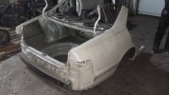 Задняя часть автомобиля. Toyota Camry Gracia