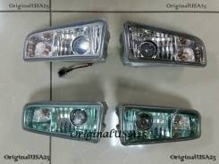 Фара противотуманная. Toyota Land Cruiser Cygnus, UZJ100W Lexus LX470, UZJ100