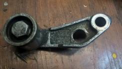 Кронштейн ролика. Volkswagen: Caddy, Bora, Lupo, Golf, Gol, Beetle, Polo Двигатели: 1F, 1Y, 1Z, AEE, AEX, AEY, AHB, AHL, AHU, AKK, AKV, AKW, ALE, ALH...