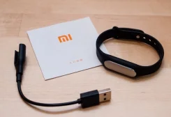 Xiaomi Mi Band 1A Pulse. IP67 ����