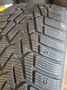 Nokian Hakkapeliitta 7. Зимние, шипованные, 2011 год, износ: 20%, 2 шт