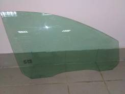 Стекло боковое. Ford Focus
