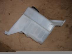 Бачок стеклоомывателя. Toyota Lite Ace, CR41, SR40, KR42 Toyota Town Ace, KR42, CR41, SR40 Toyota Town Ace Noah, CR42, KR52, KR41, KR42, SR40, SR50, S...