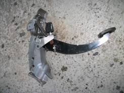 Педаль тормоза. Subaru Legacy, BLE, BP5, BL, BL5, BP9, BP, BL9, BPE Двигатели: EJ20X, EJ253, EJ203, EJ30D, EJ20C