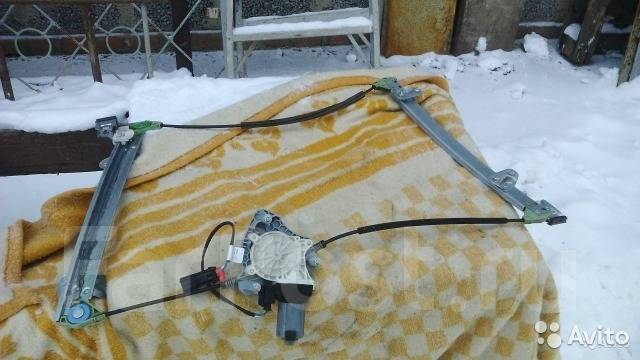 Стеклоподъемник передний левый калина