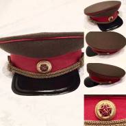 Фуражки.