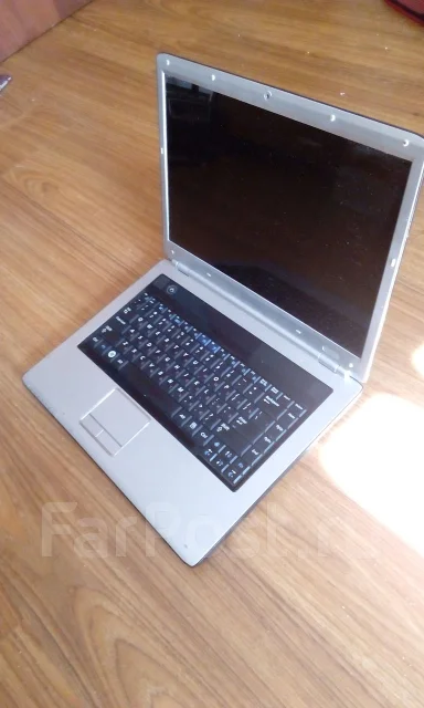 Samsung R60 Plus. 15.6", 1,8����, ��� 4 ��, ���� 500���, WiFi: 1, Bluetooth: 1, ����������� �� 3��. ����