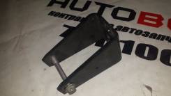 Кронштейн опоры двигателя. Toyota Wish, ZNE14 Toyota Allion, ZZT245 Toyota Premio, ZZT245 Двигатель 1ZZFE