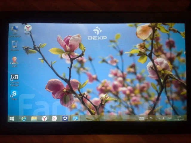 Dexp Ursus 7W ����
