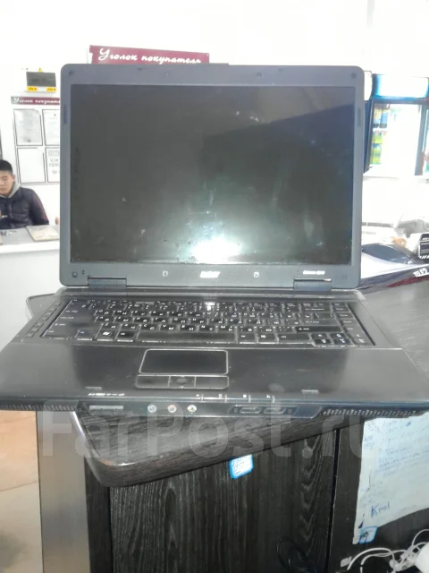 Acer Extensa. 8.4", 1 550����, ��� 2048 ��, ���� 3���, WiFi: 1, Bluetooth: 1, ����������� �� 1��. ����