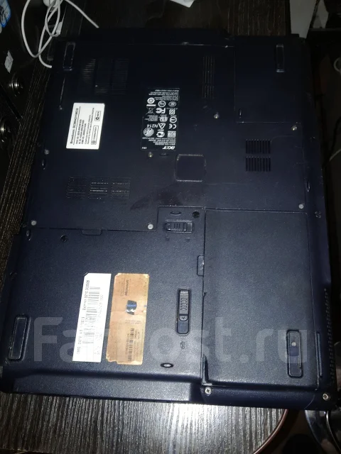 Acer Extensa. 8.4", 1 550����, ��� 2048 ��, ���� 3���, WiFi: 1, Bluetooth: 1, ����������� �� 1��. ����