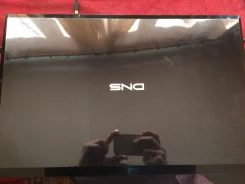 DNS. 17.3", 2,3����, ��� 8 ��, ���� 650���, WiFi: 1, Bluetooth: 1, ����������� �� 1��. ����