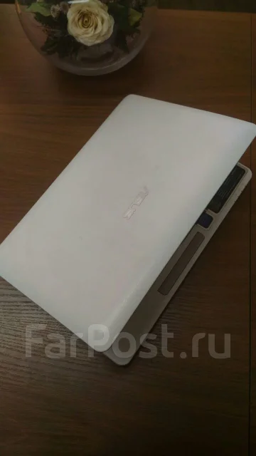 Asus Eee PC 1015BX. 10.1", 200����, ��� 2048 ��, ���� 320���, WiFi: 1, ����������� �� 9��. ����