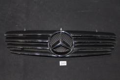 Решетка радиатора. Mercedes-Benz C-Class, CL203