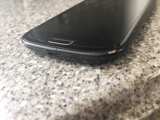 Samsung Galaxy S3 GT-i9300. �/� ����
