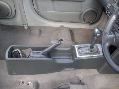 Селектор кпп. Nissan X-Trail, NT30 Двигатели: QR25, QR20DE, QR25DE