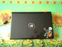 DNS Home 0126412. 15.4", 2,5����, ��� 4 ��, ���� 320���, WiFi, Bluetooth, ����������� �� 2��. ����