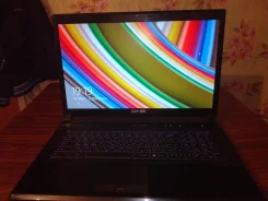 DNS Extreme. 17.3", 3,4����, ��� 8 ��, ���� 1 024���, WiFi: 1, Bluetooth: 1, ����������� �� 2��. ����