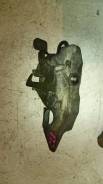Замок капота. Toyota Isis, ANM10, ANM15, ZGM10, ZGM11, ZNM10, ZGM15 Toyota Corolla Fielder, NZE124, ZZE124, ZZE123, ZZE122, CE121, NZE120, NZE121 Toyo...