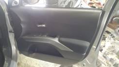 Обшивка двери. Mitsubishi Outlander, CW5W Двигатель 4B12