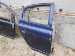 Дверь боковая. Toyota Vitz