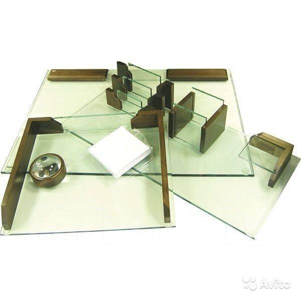 продам настольный. продам настольный. франция. , черный/красное дерево. продам настольный.