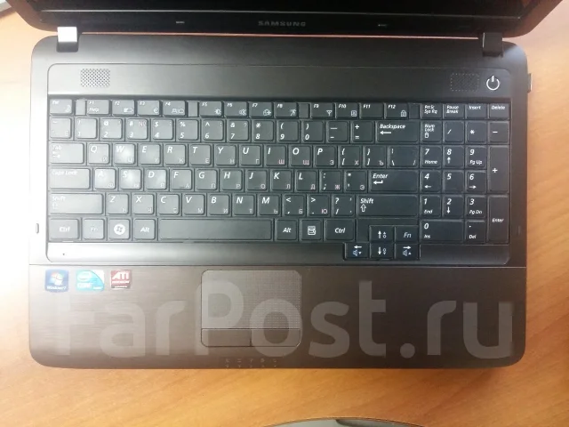 Samsung R540. 15.6", 2,5����, ��� 4 ��, ���� 320���, WiFi: 1, Bluetooth: 1 ����