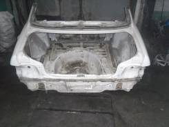 Задняя часть автомобиля. Toyota Corolla, AE100G, AE100
