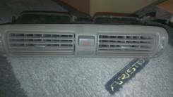 Решетка вентиляционная. Toyota Crown, JZS171, JZS175W, JZS171W, JZS173W, JZS135, JZS157, JZS179, JZS145, JZS133, JZS155, JZS177, JZS143, JZS131, JZS15...