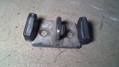 Крепление крышки багажника. Toyota Estima Lucida, CXR20 Toyota Estima Emina, CXR20 Двигатель 3CT