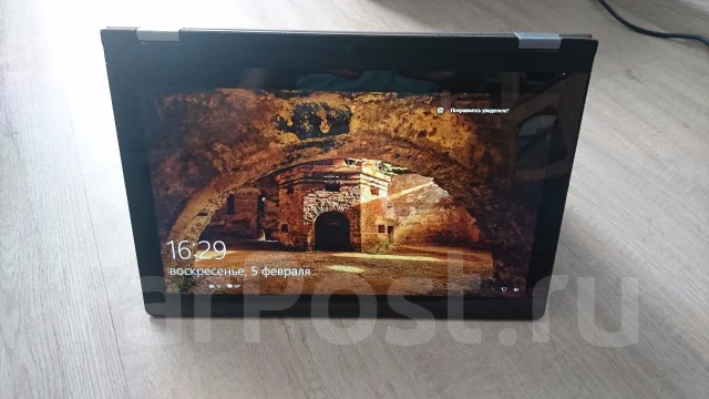 Lenovo IdeaPad Yoga 13. 13.3", 2,5����, ��� 4 ��, ���� 128���, WiFi: 1, Bluetooth: 1, ����������� �� 3��. ����