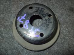 Шкив помпы. Mazda: Bongo, Bongo Brawny, Ford Spectron, MPV, Eunos Cosmo, J100, Luce, Eunos Cargo, J80