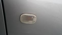 Отражатель поворотника. Toyota: Corolla, Corolla Verso, Corolla Fielder, Allex, Corolla Runx Двигатели: 2NZFE, 1WZ, 1NDTV, 2ZZGE, 1NZFE, 1ZZFE, 4ZZFE...