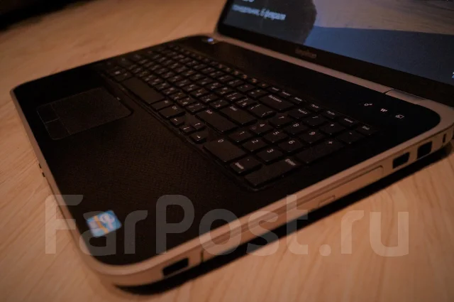Dell Inspiron 7720. 17.3", 2 600����, ��� 8 ��, ���� 500���, WiFi: 1, Bluetooth: 1 ����