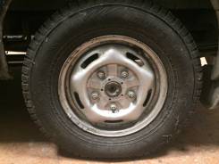 Nokian Hakkapeliitta C Van. Зимние, шипованные, 2013 год, износ: 5%, 5 шт