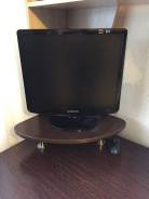 Samsung. 17" (43 см), технология LCD (ЖК)