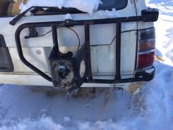 Дверь багажника. Toyota Land Cruiser, UZJ100 Двигатель 2UZFE