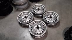 Nissan. 4.5x13, 4x100.00, ET40, ЦО 60,1 мм.