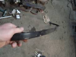 Накладка на фару. Nissan Pathfinder, R50 Nissan Terrano, LR50, LUR50, PR50, R50, RR50, TR50 Двигатели: VG33E, QD32TI, TD27TI, VQ35DE, ZD30DDTIRB, ZD30...