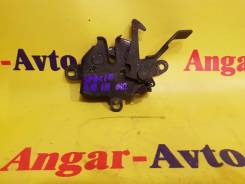 Замок капота. Toyota Corolla Spacio, AE115N, AE111, AE111N, AE115 Двигатели: 7AFE, 4AFE