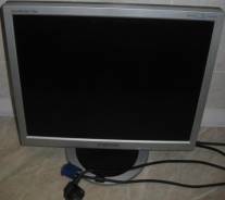 Samsung SyncMaster. 17" (43 см), технология LCD (ЖК)