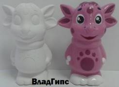 Статуэтки и фигурки.