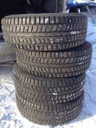 Dunlop. Зимние, шипованные, износ: 10%, 4 шт