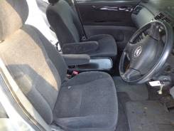 Обшивка двери. Toyota Ipsum, ACM21, ACM26W, ACM21W Двигатель 2AZFE