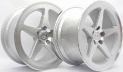Vossen. 8.5/9.5x18, 5x120.00, ET30/38, ЦО 72,6 мм.