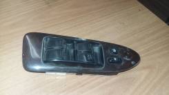 Кнопка стеклоподъемника. Toyota Camry Gracia
