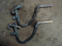 Крепление крышки багажника. Toyota Corolla Levin, AE100, AE101 Toyota Sprinter Trueno, AE100, AE101 Toyota Sprinter Marino, AE101, AE100 Toyota Coroll...