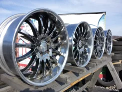 SSR Visconti LXS. 8.0/9.0x19", 5x114.3, ET37/37, �� 73���. ����