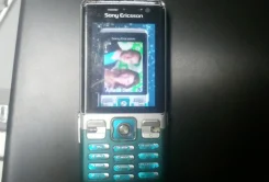 Sony Ericsson C702. �/� ����